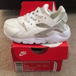 Nike Huarache Run SE